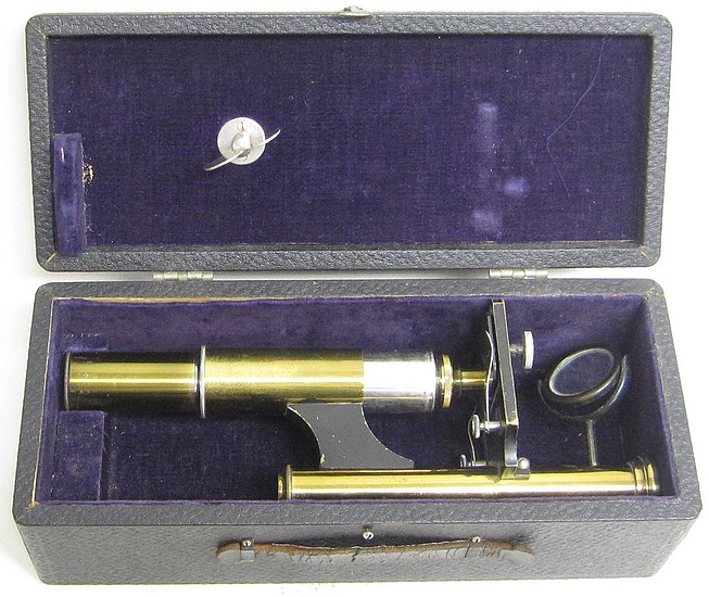 The Gundlach Manhattan Optical Co. The Simplex Model, c. 1910